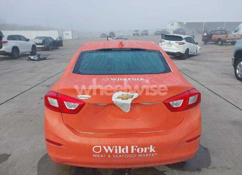 Photo 15 of 2017 Chevrolet Cruze LS AUTO (VIN 1G1BC5SM8H7189781)