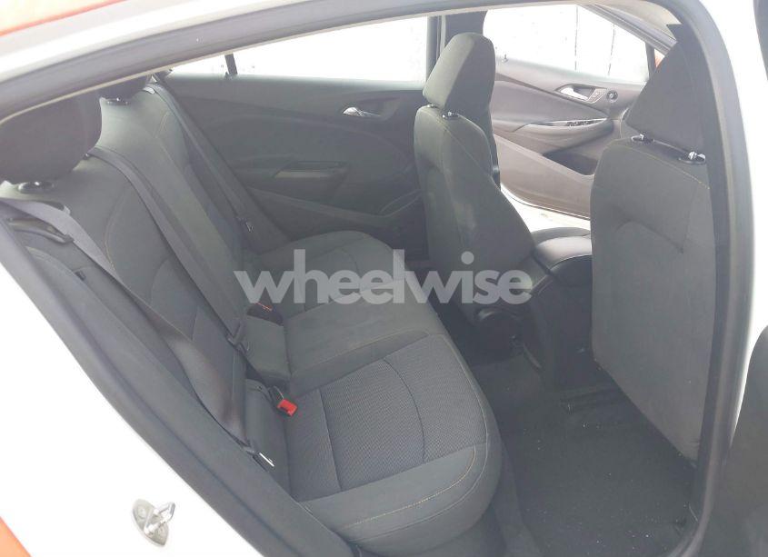 Photo 8 of 2017 Chevrolet Cruze LS AUTO (VIN 1G1BC5SM8H7189781)