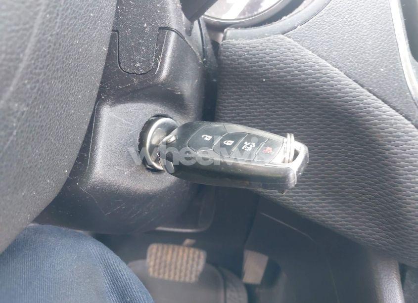 Photo 11 of 2017 Chevrolet Cruze LS AUTO (VIN 1G1BC5SM8H7217854)