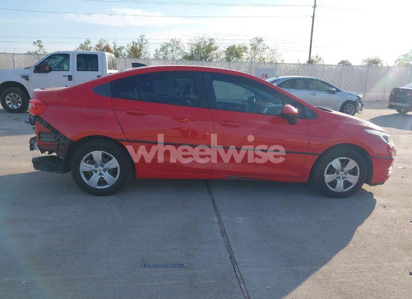 Photo 13 of 2017 Chevrolet Cruze LS AUTO (VIN 1G1BC5SM8H7217854)