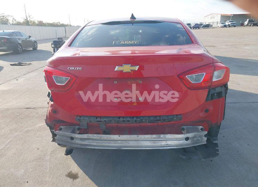 Photo 16 of 2017 Chevrolet Cruze LS AUTO (VIN 1G1BC5SM8H7217854)