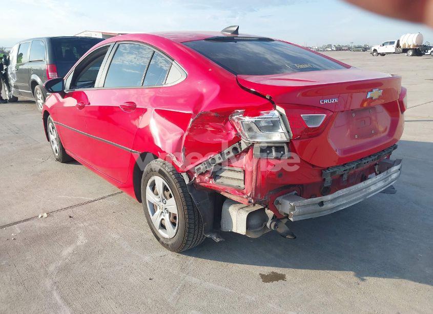 Photo 3 of 2017 Chevrolet Cruze LS AUTO (VIN 1G1BC5SM8H7217854)