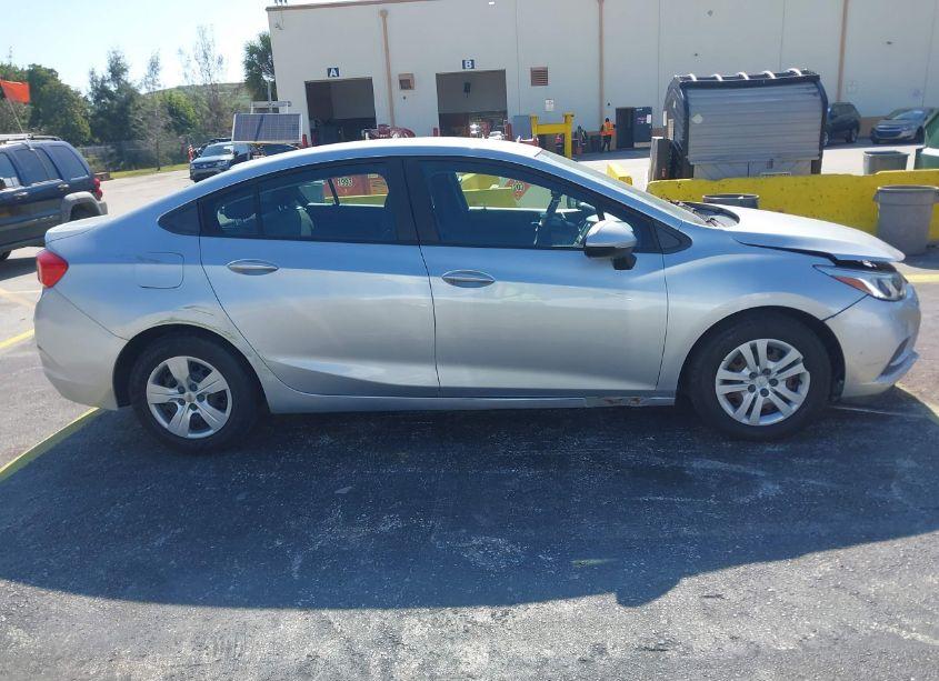 Photo 13 of 2017 Chevrolet Cruze LS AUTO (VIN 1G1BC5SM8H7258226)