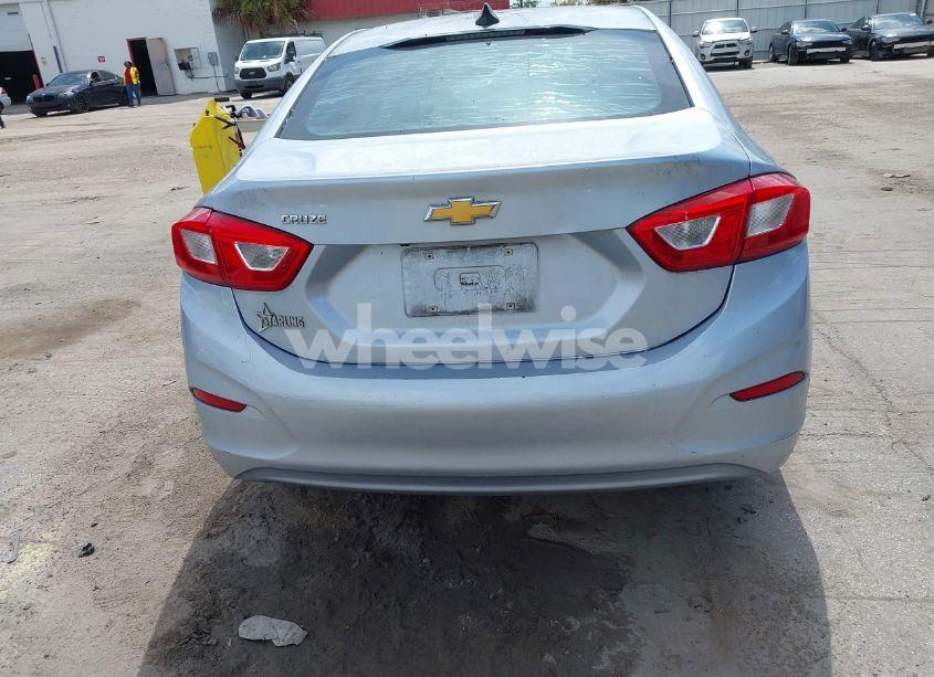 Photo 16 of 2017 Chevrolet Cruze LS AUTO (VIN 1G1BC5SM8H7262910)