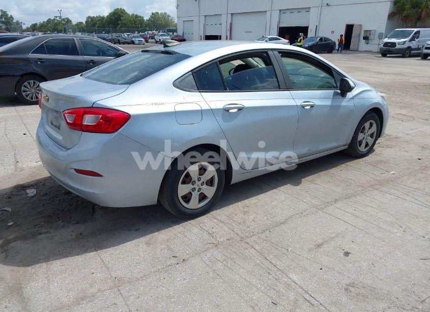 Photo 4 of 2017 Chevrolet Cruze LS AUTO (VIN 1G1BC5SM8H7262910)