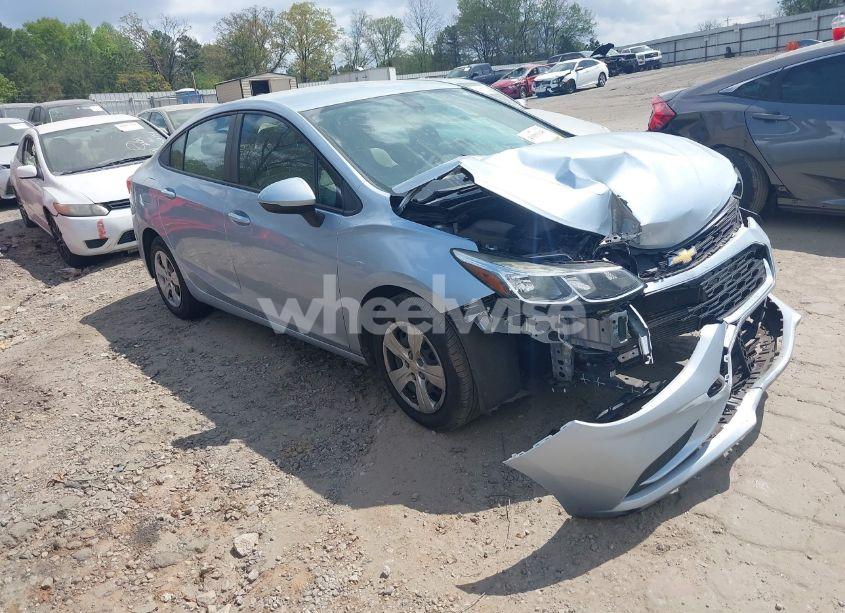 2017 Chevrolet Cruze LS AUTO (VIN 1G1BC5SM8H7277388) main photo