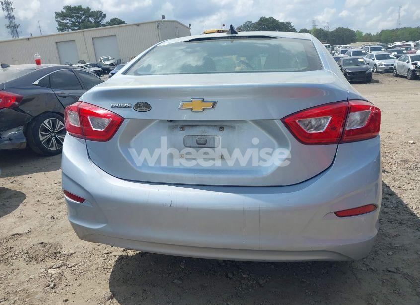 Photo 15 of 2017 Chevrolet Cruze LS AUTO (VIN 1G1BC5SM8H7277388)
