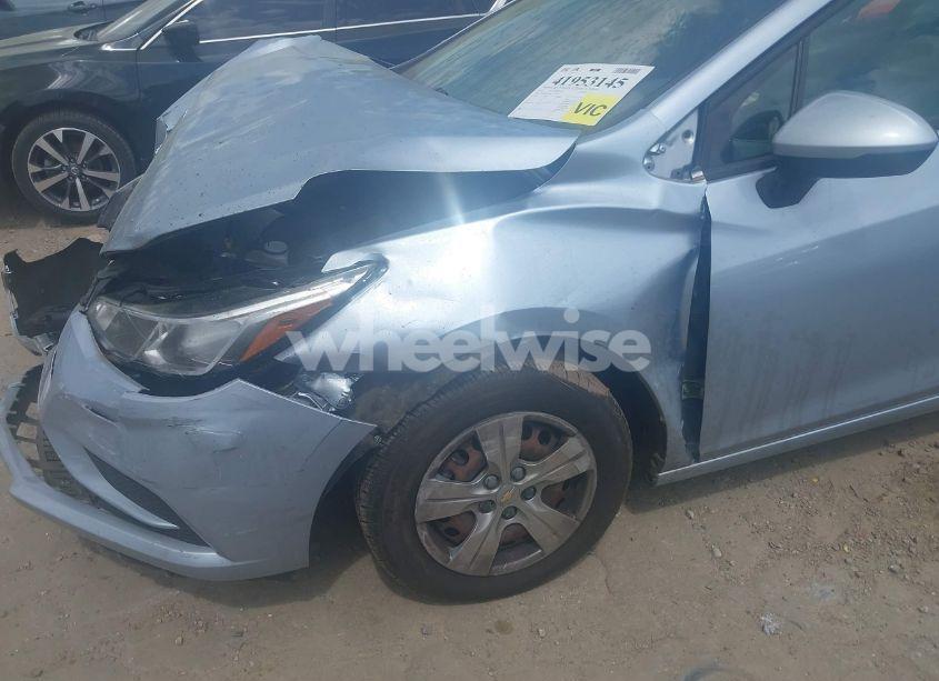 Photo 16 of 2017 Chevrolet Cruze LS AUTO (VIN 1G1BC5SM8H7277388)