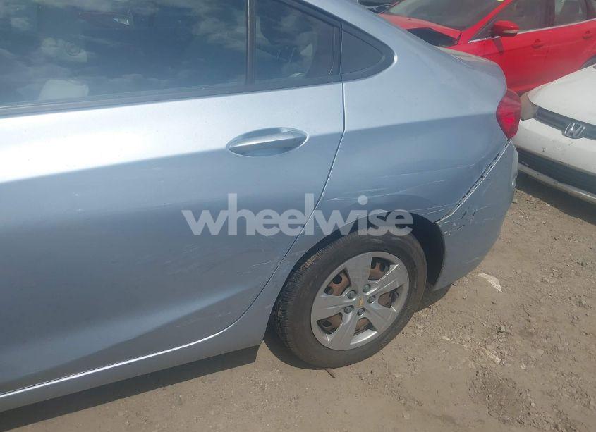 Photo 17 of 2017 Chevrolet Cruze LS AUTO (VIN 1G1BC5SM8H7277388)