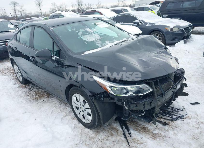 2018 Chevrolet Cruze LS AUTO (VIN 1G1BC5SM8J7133183) main photo