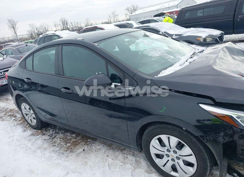 Photo 14 of 2018 Chevrolet Cruze LS AUTO (VIN 1G1BC5SM8J7133183)