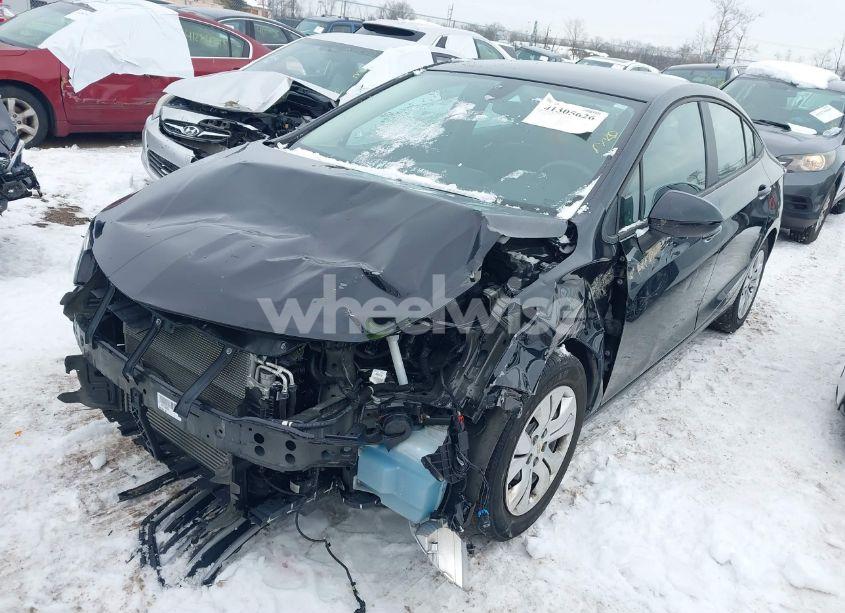 Photo 2 of 2018 Chevrolet Cruze LS AUTO (VIN 1G1BC5SM8J7133183)