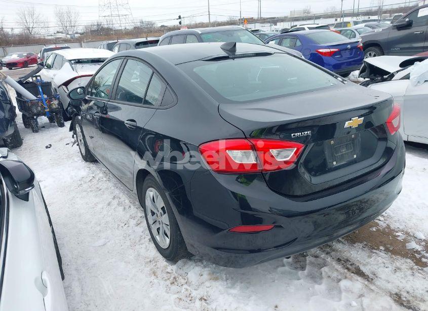 Photo 3 of 2018 Chevrolet Cruze LS AUTO (VIN 1G1BC5SM8J7133183)