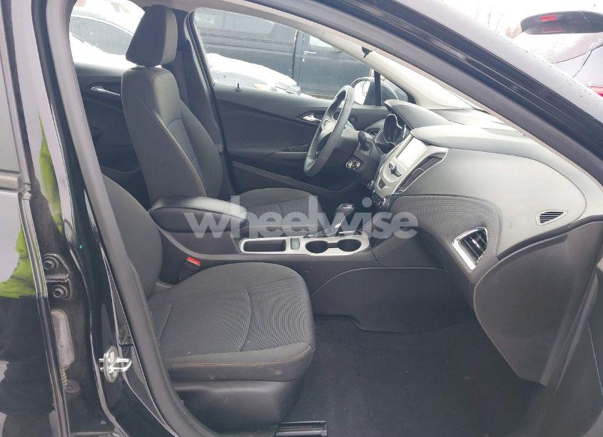 Photo 5 of 2018 Chevrolet Cruze LS AUTO (VIN 1G1BC5SM8J7133183)