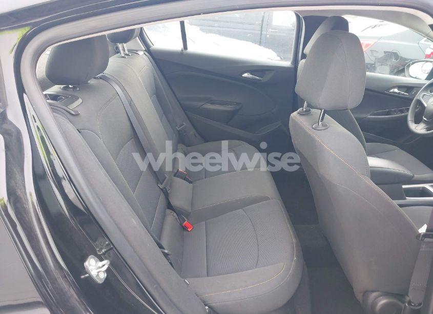 Photo 8 of 2018 Chevrolet Cruze LS AUTO (VIN 1G1BC5SM8J7133183)