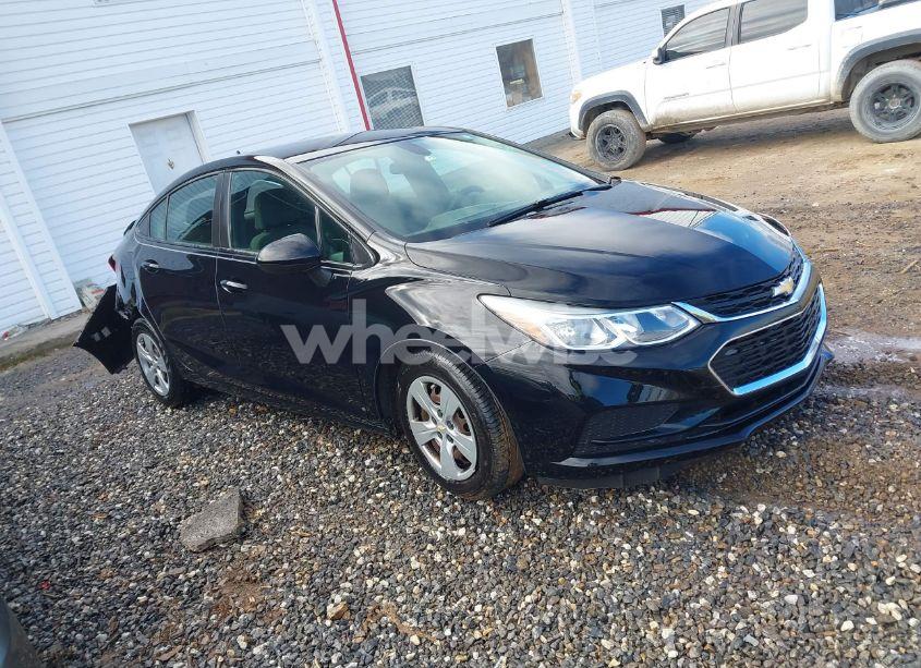 2018 Chevrolet Cruze LS AUTO (VIN 1G1BC5SM8J7141428) main photo