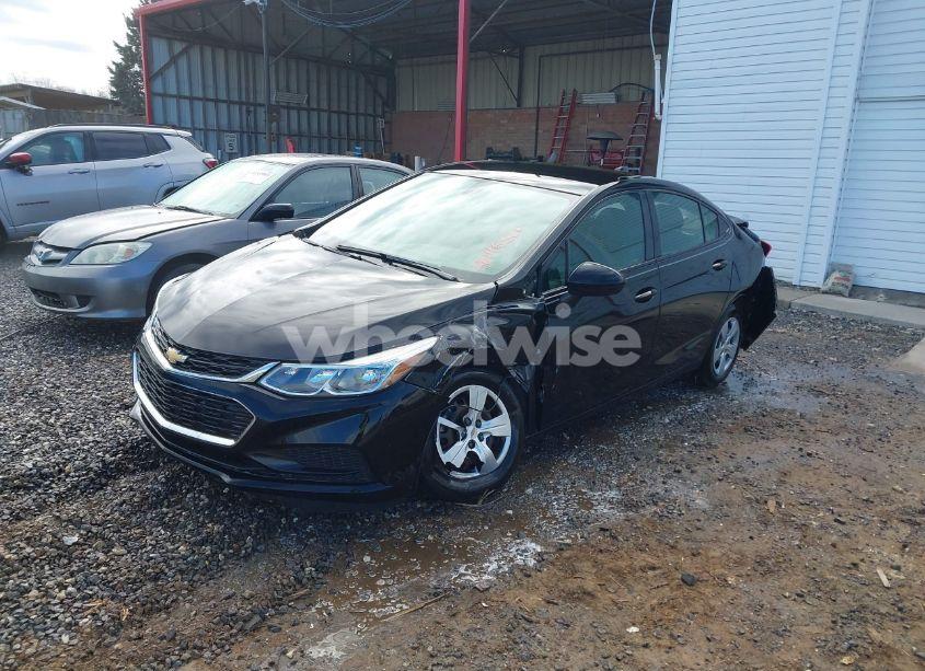 Photo 2 of 2018 Chevrolet Cruze LS AUTO (VIN 1G1BC5SM8J7141428)