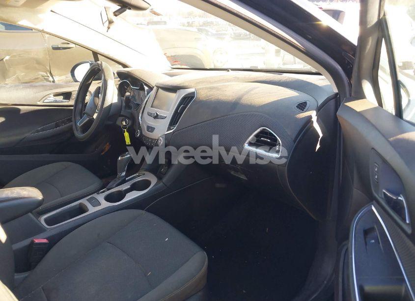 Photo 5 of 2018 Chevrolet Cruze LS AUTO (VIN 1G1BC5SM8J7141428)