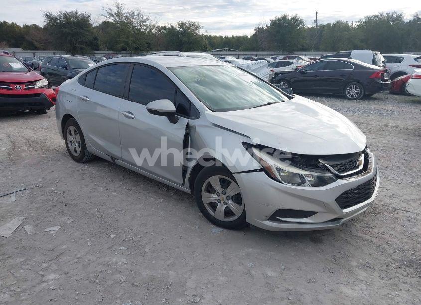 2018 Chevrolet Cruze LS AUTO (VIN 1G1BC5SM8J7147696) main photo