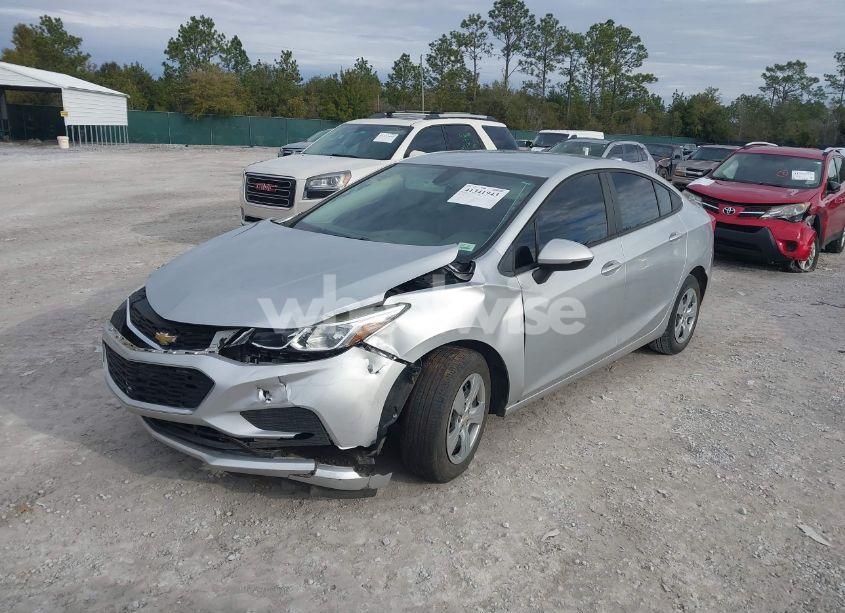 Photo 2 of 2018 Chevrolet Cruze LS AUTO (VIN 1G1BC5SM8J7147696)