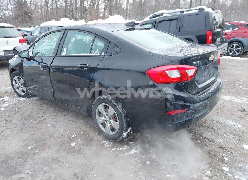 Photo 3 of 2018 Chevrolet Cruze LS AUTO (VIN 1G1BC5SM8J7195344)