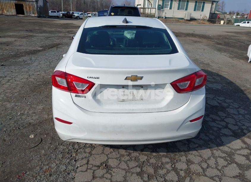 Photo 16 of 2018 Chevrolet Cruze LS AUTO (VIN 1G1BC5SM8J7196784)