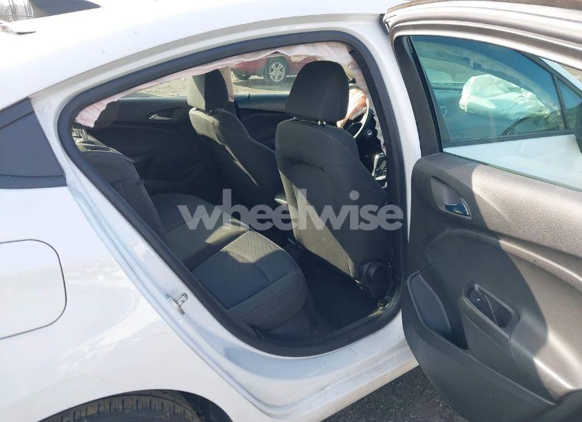 Photo 8 of 2018 Chevrolet Cruze LS AUTO (VIN 1G1BC5SM8J7196784)