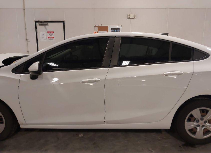 Photo 14 of 2018 Chevrolet Cruze LS AUTO (VIN 1G1BC5SM8J7197143)