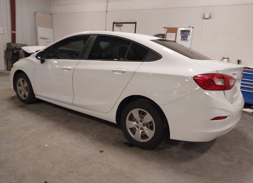 Photo 3 of 2018 Chevrolet Cruze LS AUTO (VIN 1G1BC5SM8J7197143)