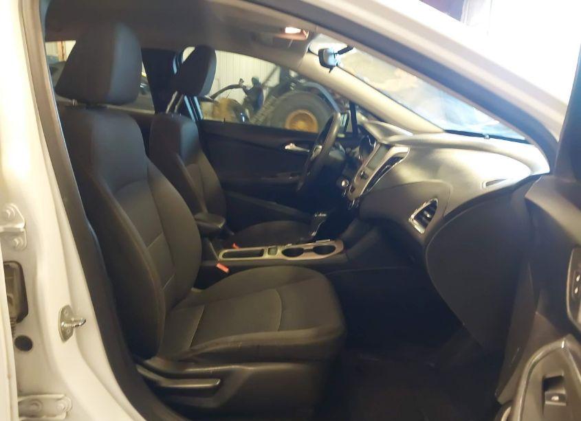 Photo 5 of 2018 Chevrolet Cruze LS AUTO (VIN 1G1BC5SM8J7197143)