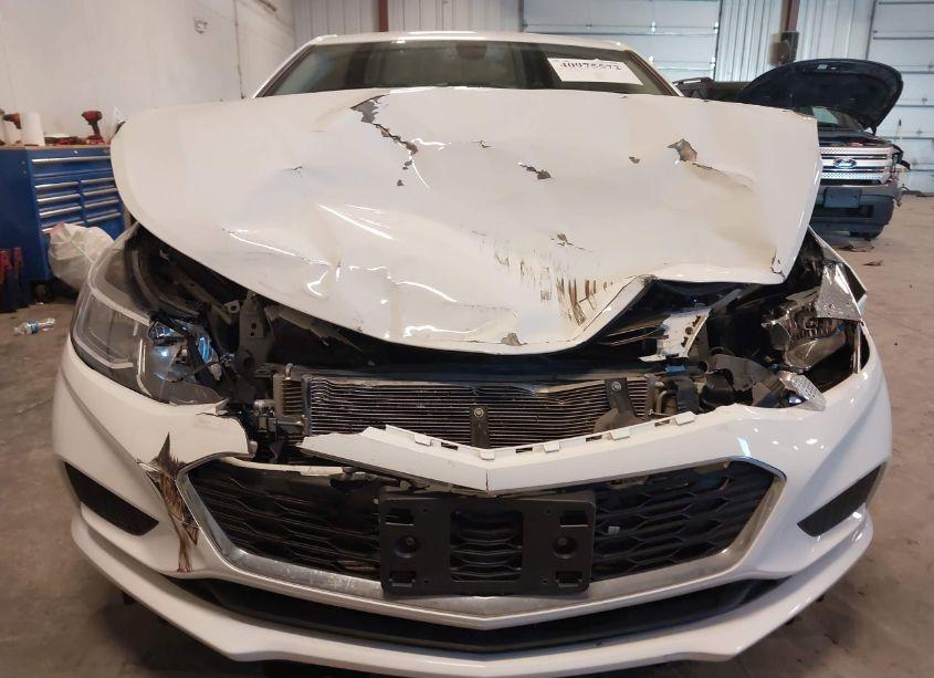 Photo 6 of 2018 Chevrolet Cruze LS AUTO (VIN 1G1BC5SM8J7197143)