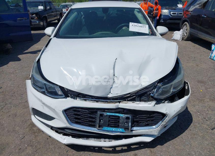 Photo 12 of 2018 Chevrolet Cruze LS AUTO (VIN 1G1BC5SM8J7198275)