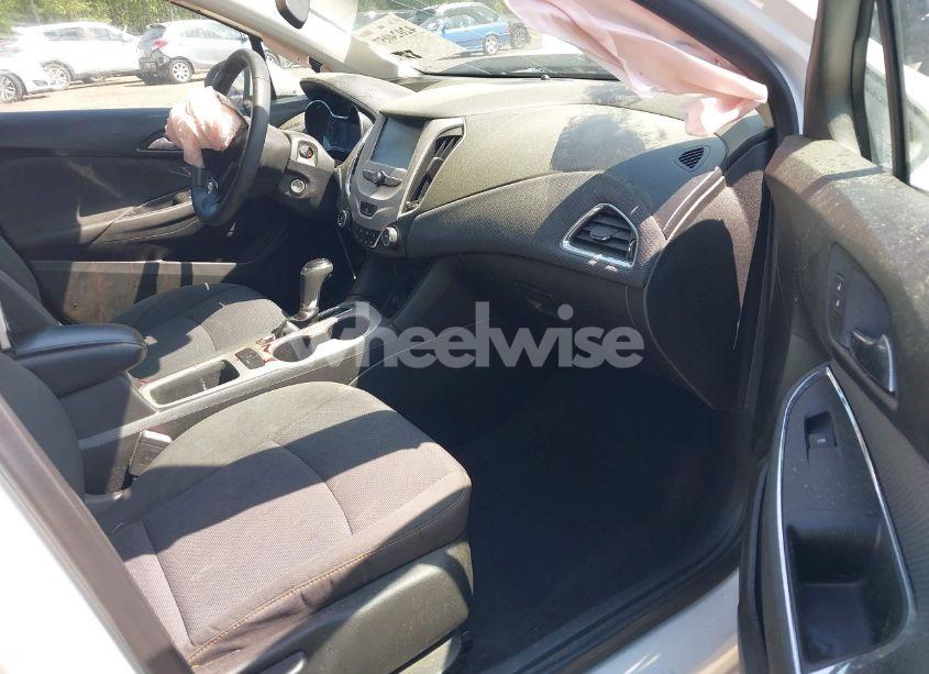 Photo 5 of 2018 Chevrolet Cruze LS AUTO (VIN 1G1BC5SM8J7198275)