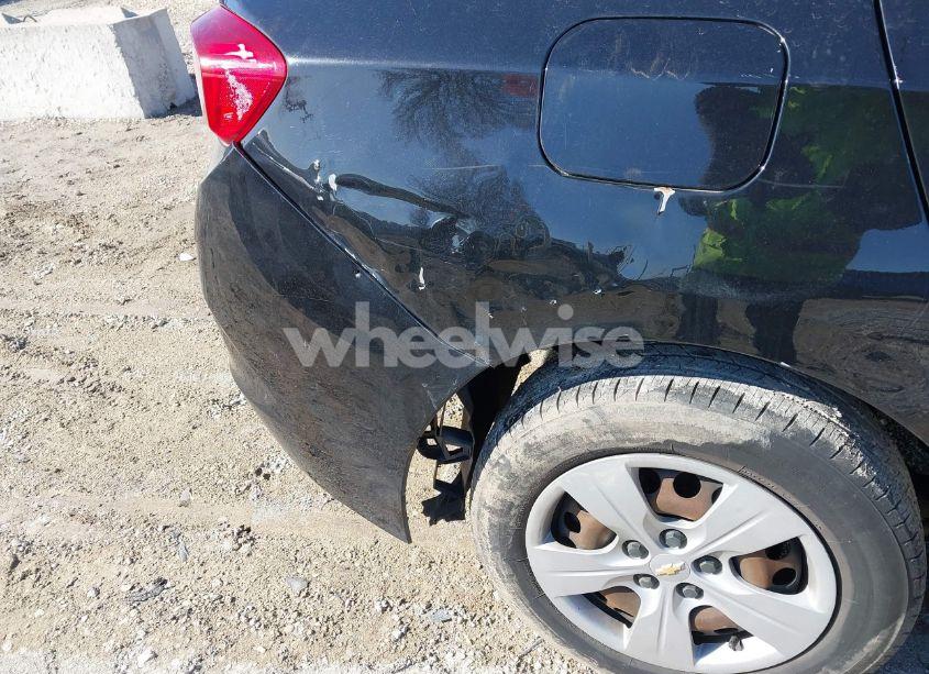 Photo 18 of 2018 Chevrolet Cruze LS AUTO (VIN 1G1BC5SM8J7201417)