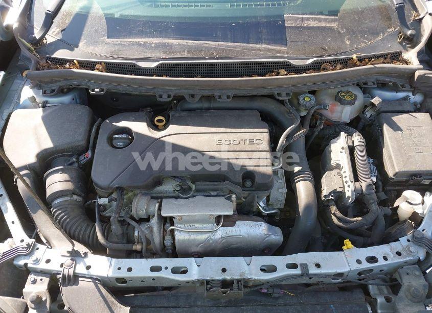 Photo 10 of 2018 Chevrolet Cruze LS AUTO (VIN 1G1BC5SM8J7228102)