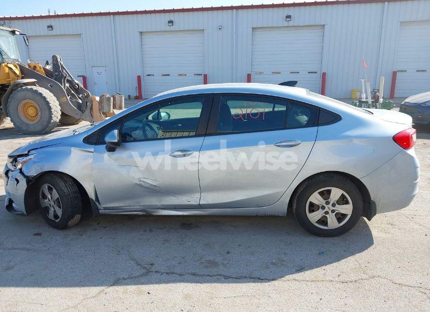 Photo 14 of 2018 Chevrolet Cruze LS AUTO (VIN 1G1BC5SM8J7228102)