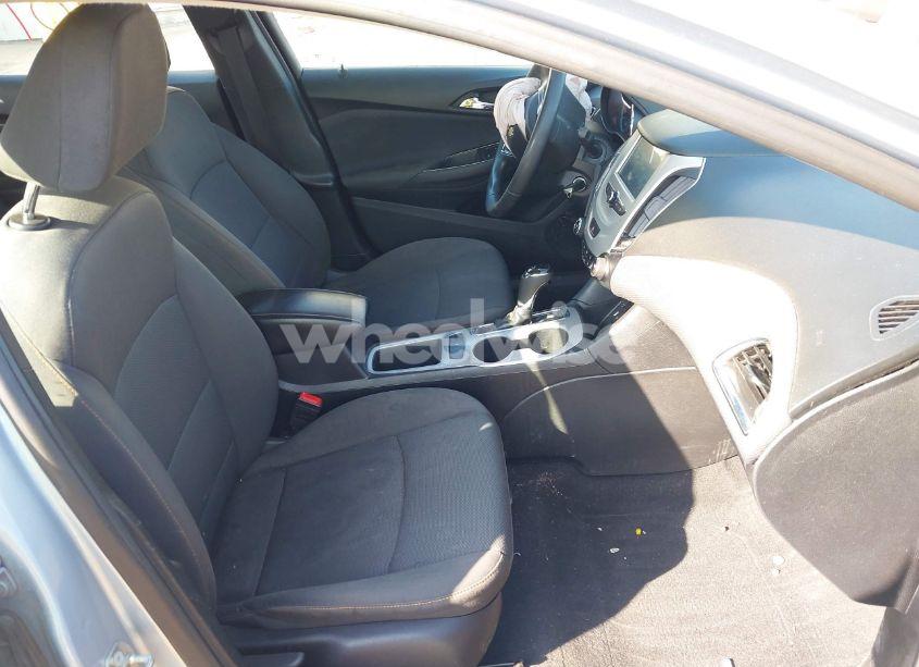 Photo 5 of 2018 Chevrolet Cruze LS AUTO (VIN 1G1BC5SM8J7228102)