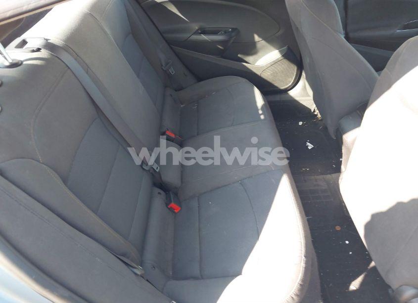 Photo 8 of 2018 Chevrolet Cruze LS AUTO (VIN 1G1BC5SM8J7228102)