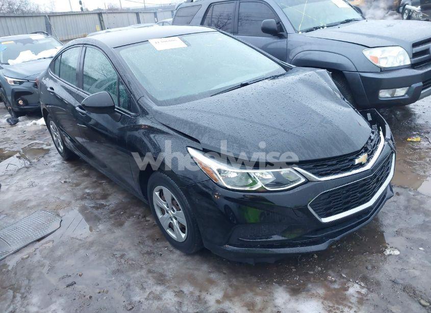 2018 Chevrolet Cruze LS AUTO (VIN 1G1BC5SM8J7235969) main photo