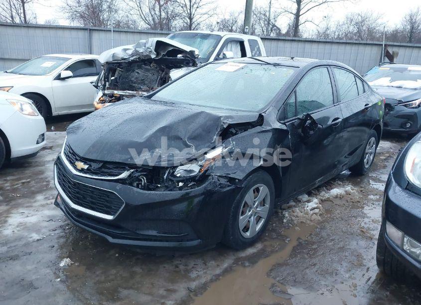 Photo 2 of 2018 Chevrolet Cruze LS AUTO (VIN 1G1BC5SM8J7235969)