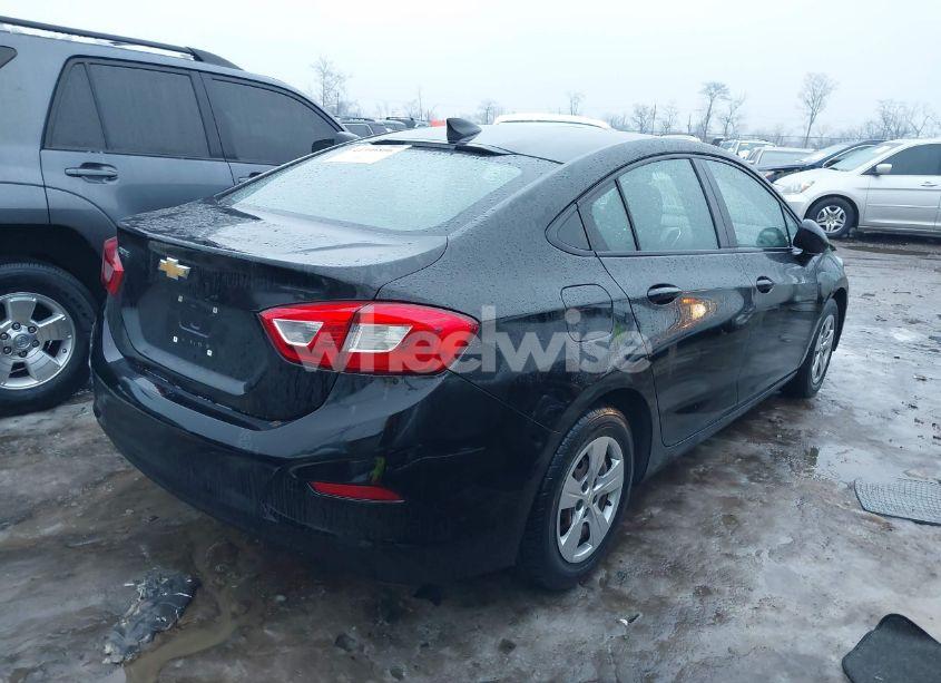 Photo 4 of 2018 Chevrolet Cruze LS AUTO (VIN 1G1BC5SM8J7235969)