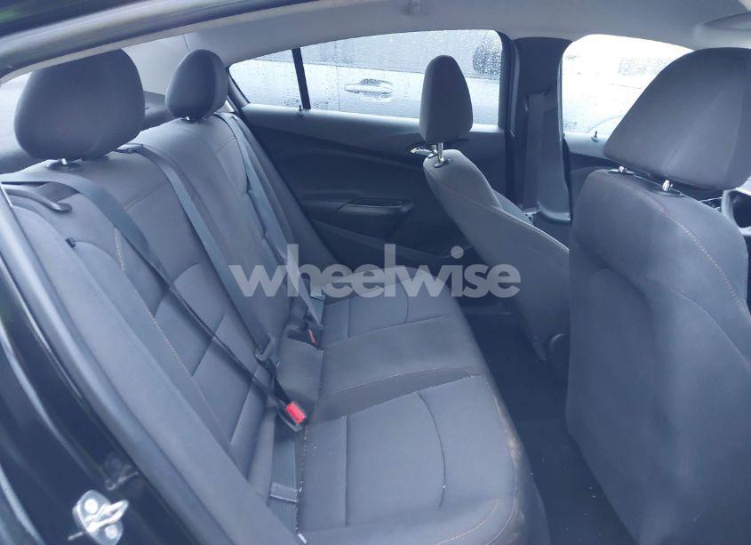 Photo 8 of 2018 Chevrolet Cruze LS AUTO (VIN 1G1BC5SM8J7235969)