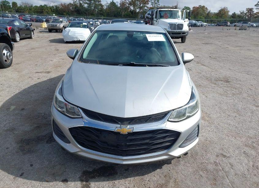 Photo 13 of 2019 Chevrolet Cruze LS (VIN 1G1BC5SM8K7110813)