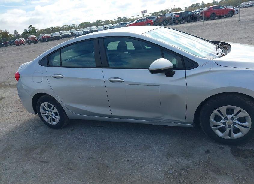 Photo 14 of 2019 Chevrolet Cruze LS (VIN 1G1BC5SM8K7110813)