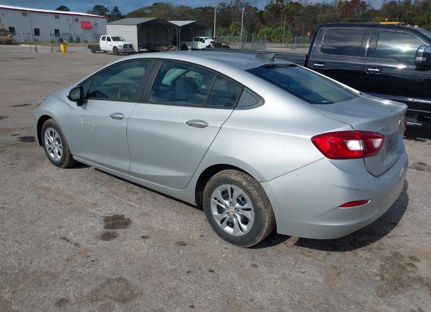 Photo 3 of 2019 Chevrolet Cruze LS (VIN 1G1BC5SM8K7110813)