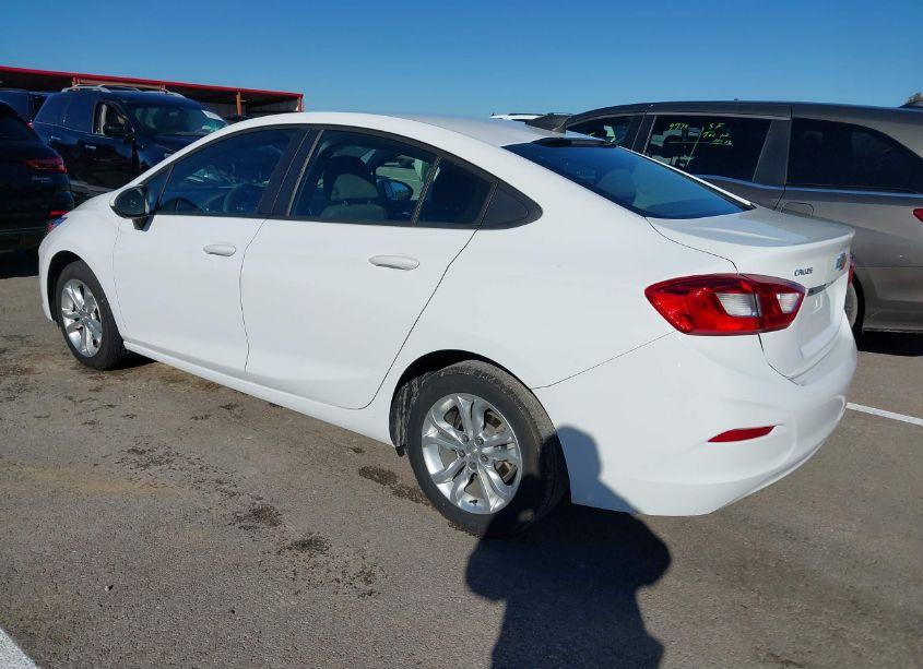 Photo 3 of 2019 Chevrolet Cruze LS (VIN 1G1BC5SM8K7113954)