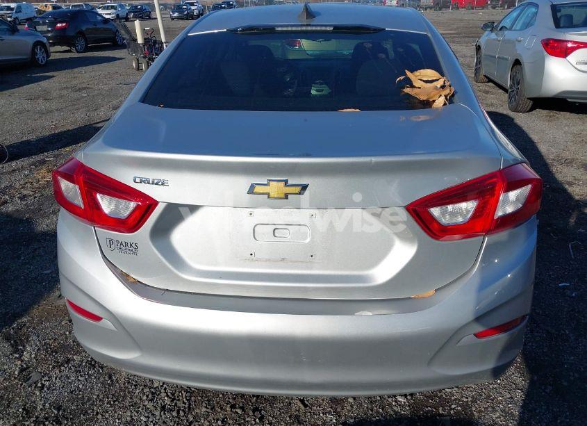 Photo 16 of 2016 Chevrolet Cruze LS AUTO (VIN 1G1BC5SM9G7240963)