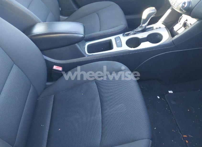 Photo 5 of 2016 Chevrolet Cruze LS AUTO (VIN 1G1BC5SM9G7240963)