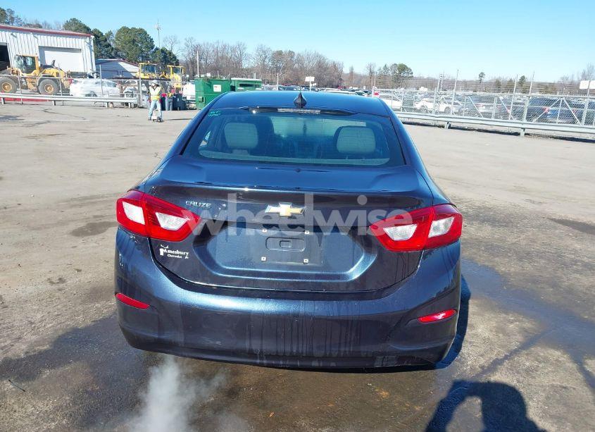 Photo 16 of 2016 Chevrolet Cruze LS AUTO (VIN 1G1BC5SM9G7293808)