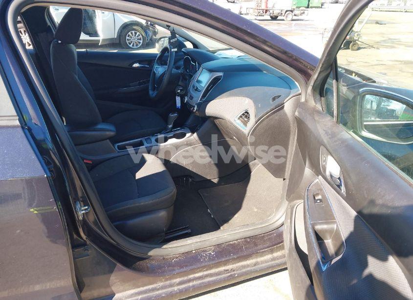 Photo 5 of 2016 Chevrolet Cruze LS AUTO (VIN 1G1BC5SM9G7293808)